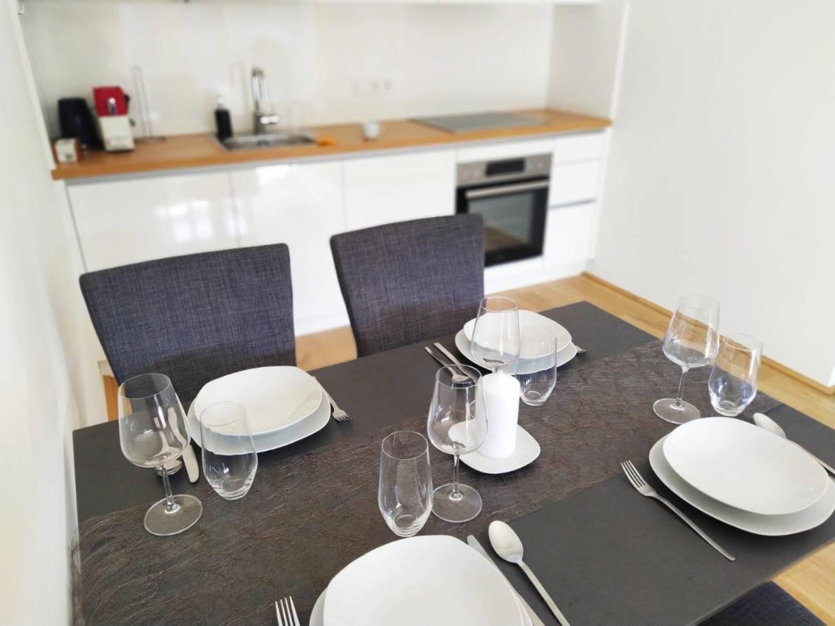 Deluxe Parkapartment Center - Free Parking! Apartment *